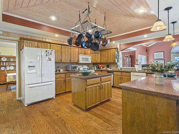3rd image of 4948 W Saint Charles Ave