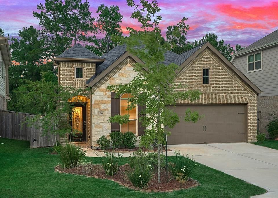 1st image of 216 Clementine Ct