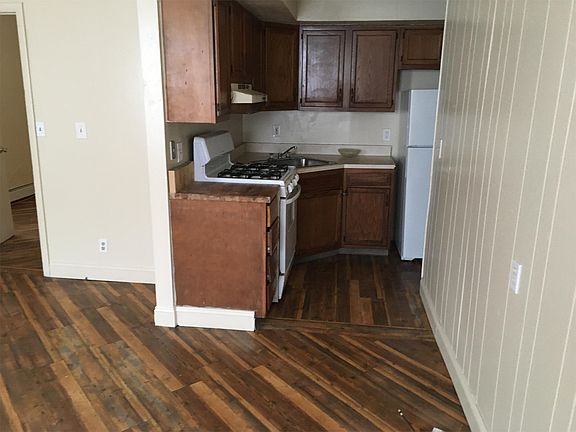 2nd image of 1422 Lodi St APT 2