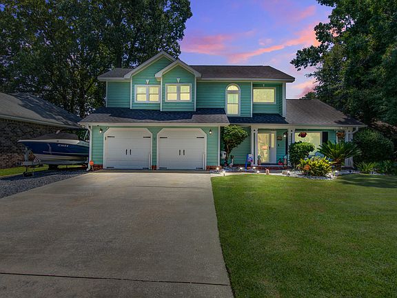 2nd image of 205 Knightsbridge Dr