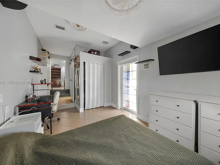 5862 W 2nd Ct — Photo 11