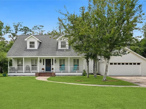 210 Spruce St, Mandeville, LA 70471