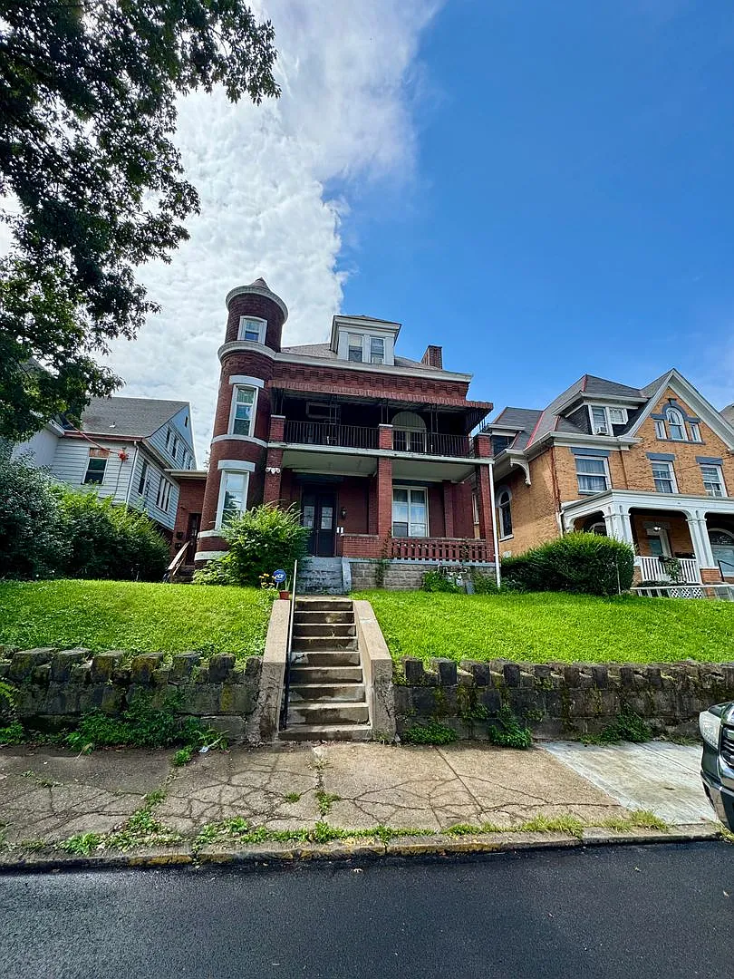 3541 California Avenue — Photo 2