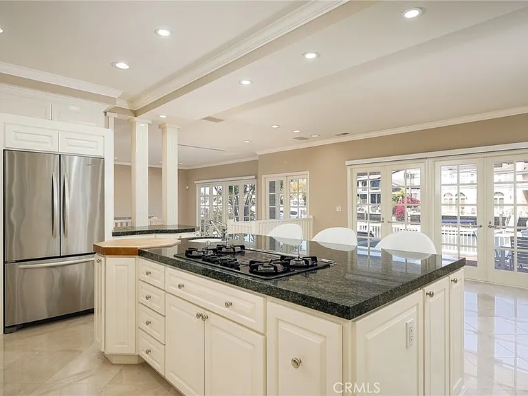 736 Harbor Island Dr — Photo 10