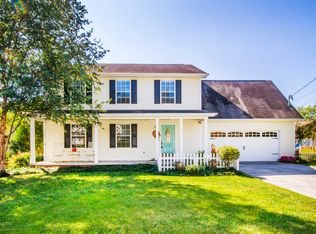 2220 Windbrook Rd, Knoxville, TN 37923