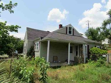 2nd image of 1200 Bloomingdale Pike