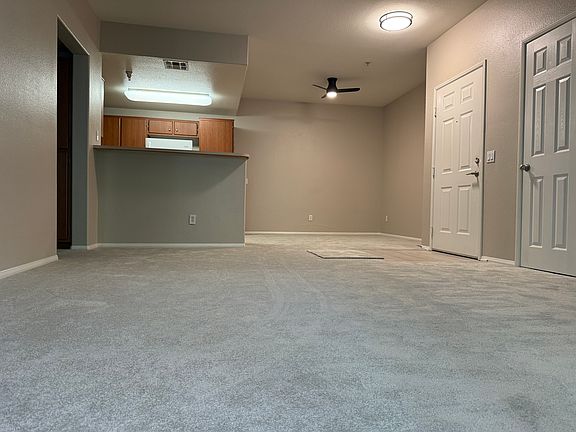 4th image of 31405 Taylor Ln
