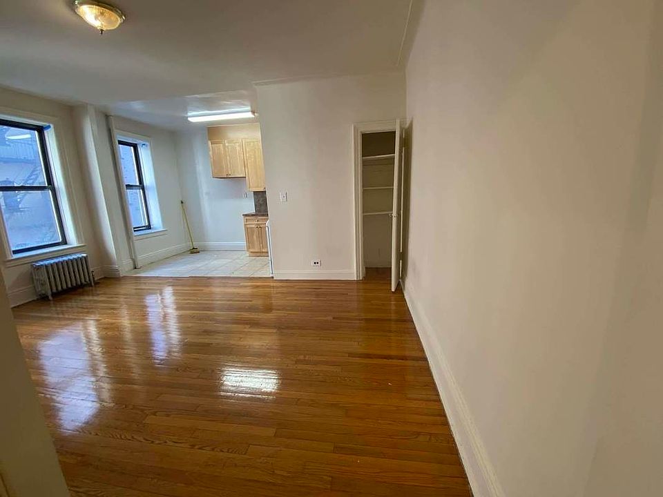 1st image of 20-33 21st St #2