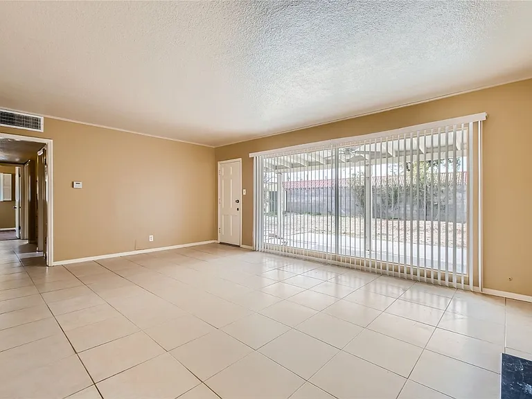 1132 Pahor Dr — Photo 4