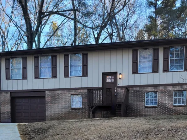2212 Gaylewood Dr, Bessemer, AL 35022