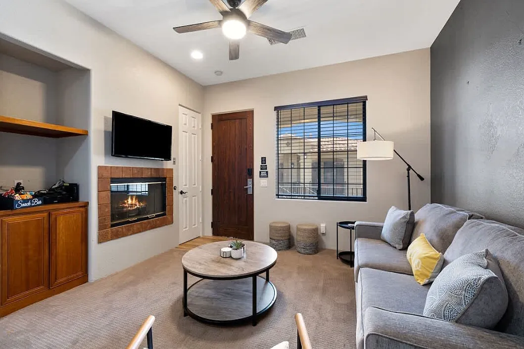 1 bed, 678 sqft, $2,700 — Photo 4
