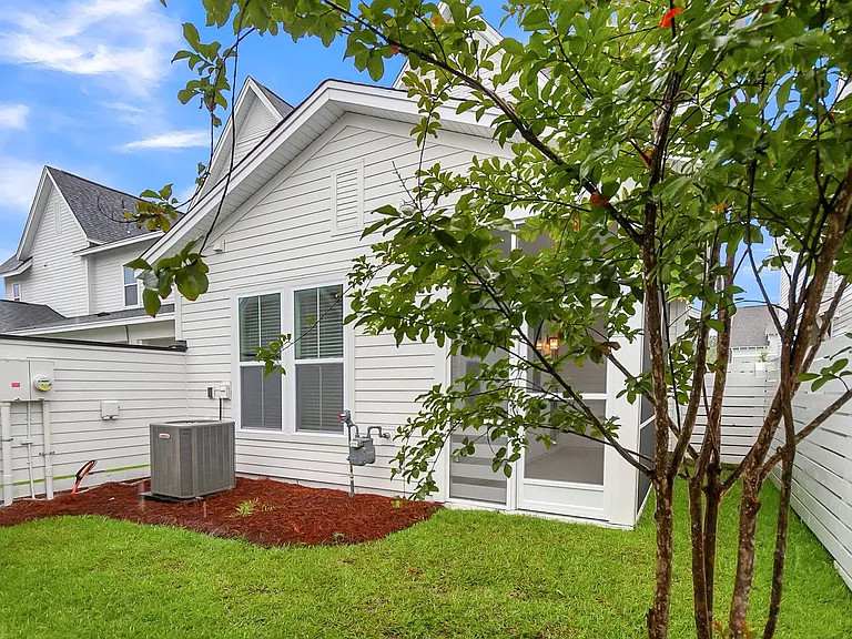 254 Symphony Ave — Photo 41