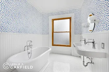 Rented by Leslie J. Garfield