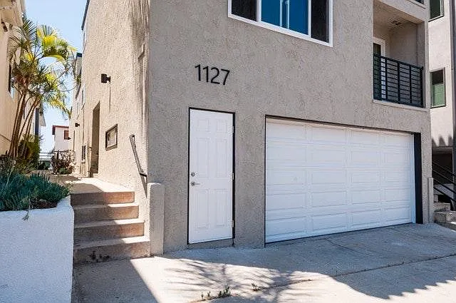2 bed, 880 sqft, $5,200 — Photo 3