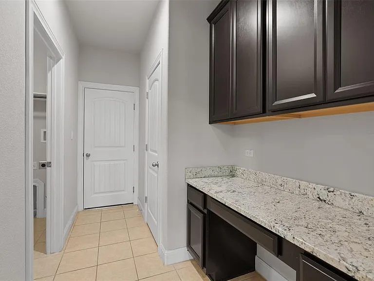 15601 Cabrillo Way — Photo 15