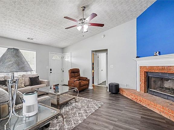 4th image of 2750 Mill Lake Way
