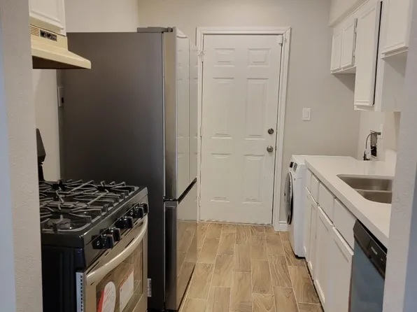 7886 Locksley Rd, Houston, TX 77078