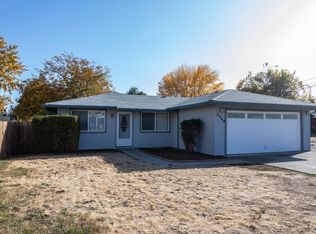 2760 Merriman Rd, Medford, OR 97501