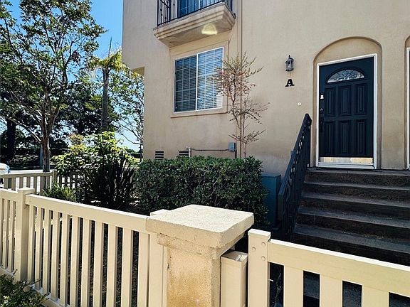 2nd image of 815 Van Ness Ave Unit A