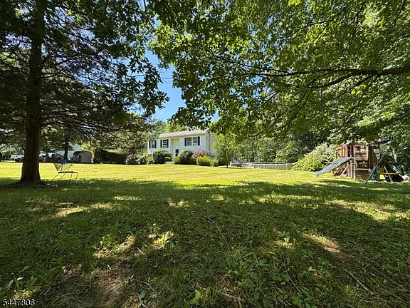 3rd image of 1065 Mount Benevolence Rd