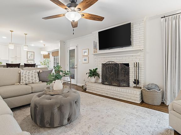 5th image of 2308 Ponderosa Cir
