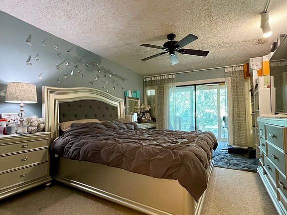 2nd image of 4507 Sweetwater Lake Dr