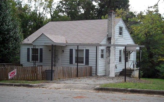 3rd image of 607 Coleman St