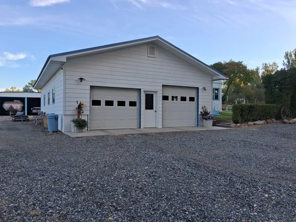 3451 Rimrock Rd, Greybull, WY 82426