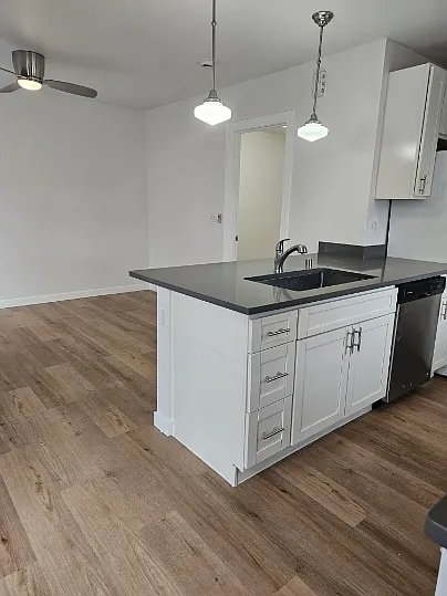 Gravelly Lake Brownstones — Photo 40
