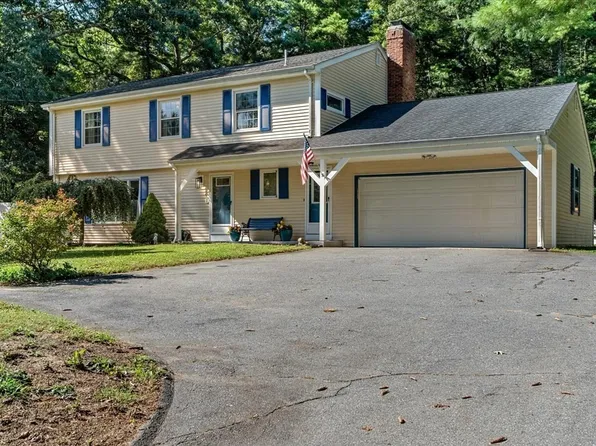 43 Old Powder House Rd, Lakeville, MA 02347