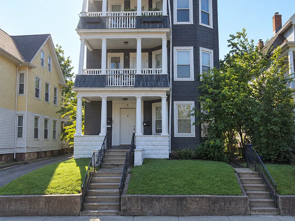 349 Sherman Ave #2