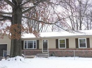 2446 Titan Dr, Akron, OH 44321