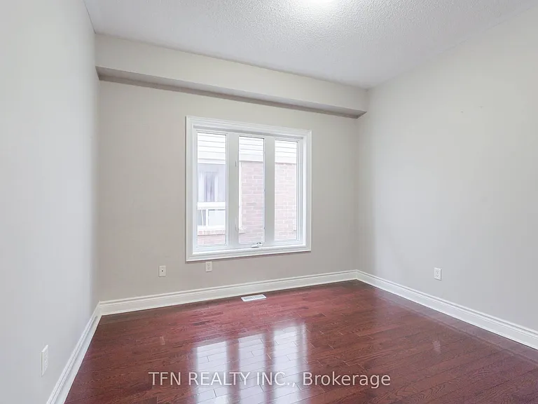 1648 Pennel Dr #UPPER — Photo 22