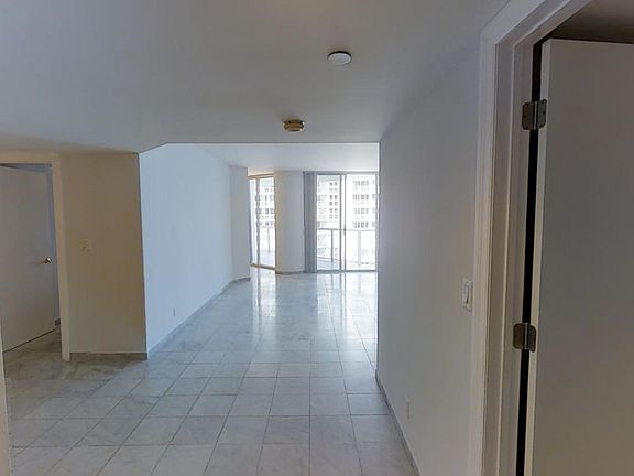 4th image of 16425 Collins Ave APT 1915