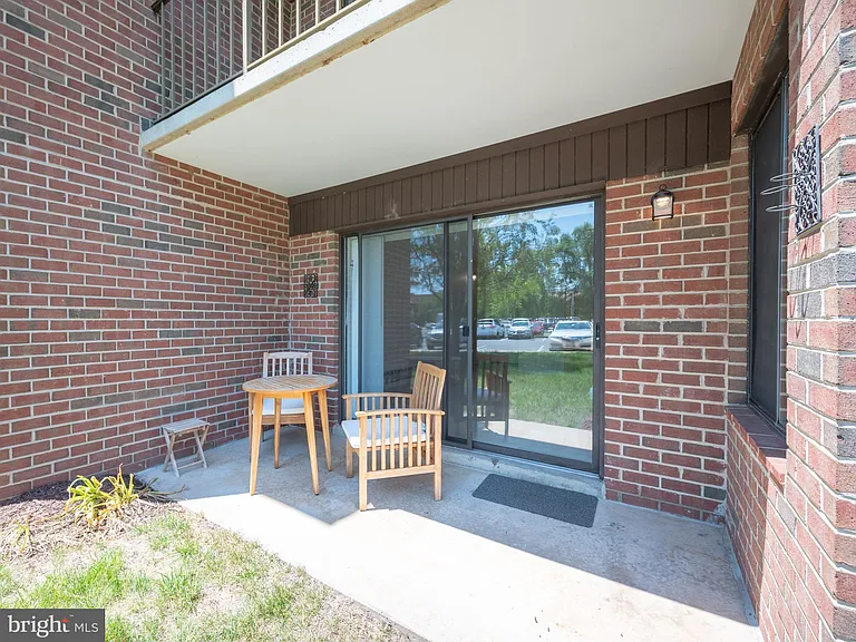 15310 Beaverbrook Ct #89-1B — Photo 16