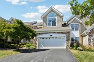 Oakbrook Ct-S0909-001.jpg