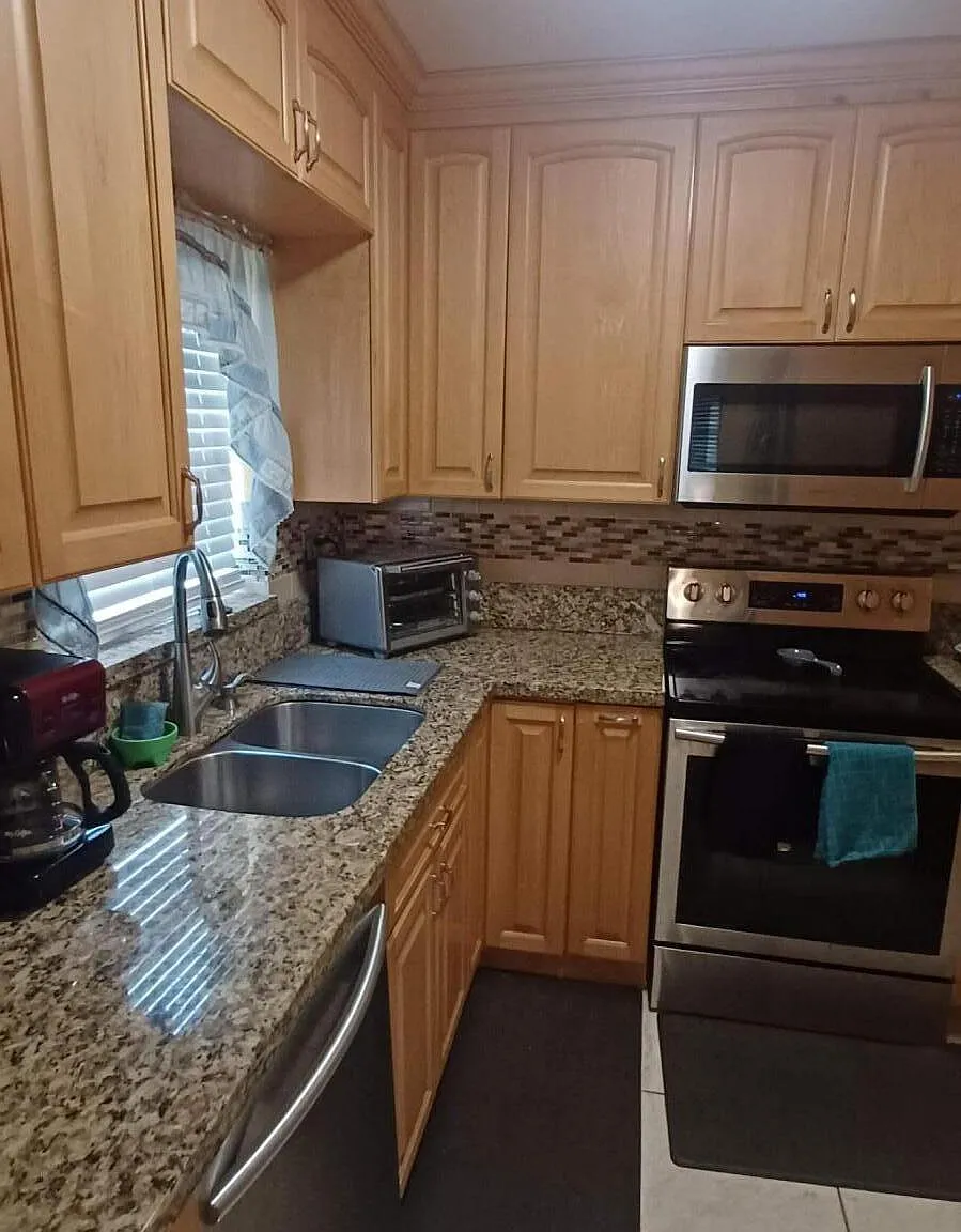 2 bed, 2.0 bath, 868 sqft, $1,700 — Photo 1