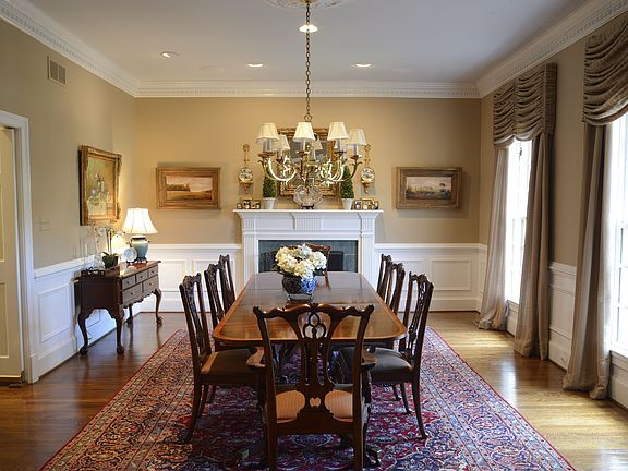 Dining Room- wood FP