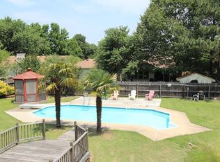 1309 Warner Hall Dr, Virginia Beach, VA 23454