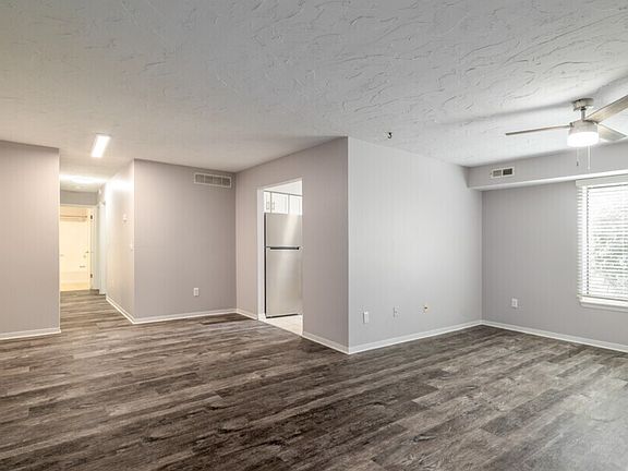 3rd image of 1361 Fox Run Dr #1343-104