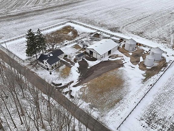 2nd image of 5156 N Mayne Rd