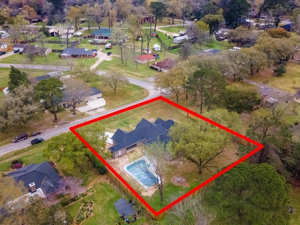 10 Whitewing St, Dayton, TX 77535