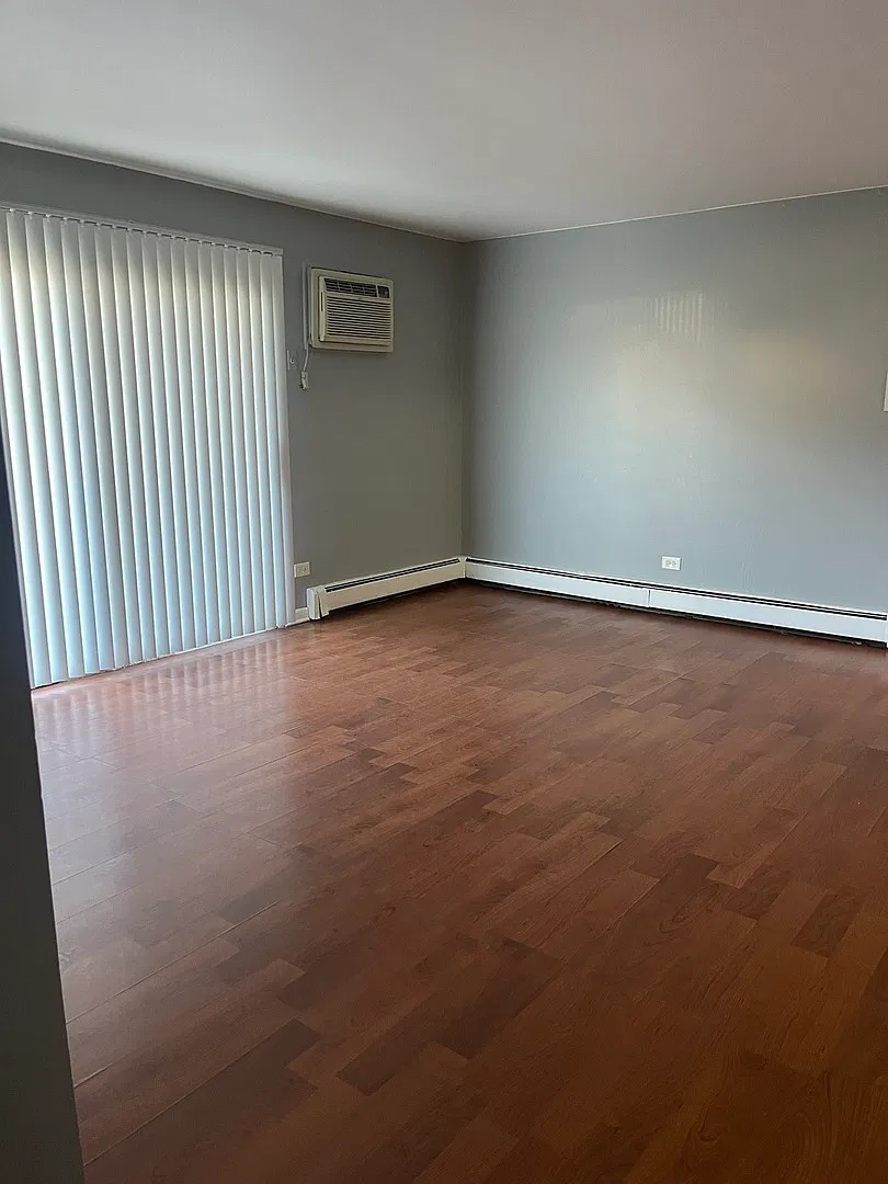 2 bed, $1,550 — Photo 2