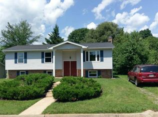 695 Phillip St, Staunton, VA 24401