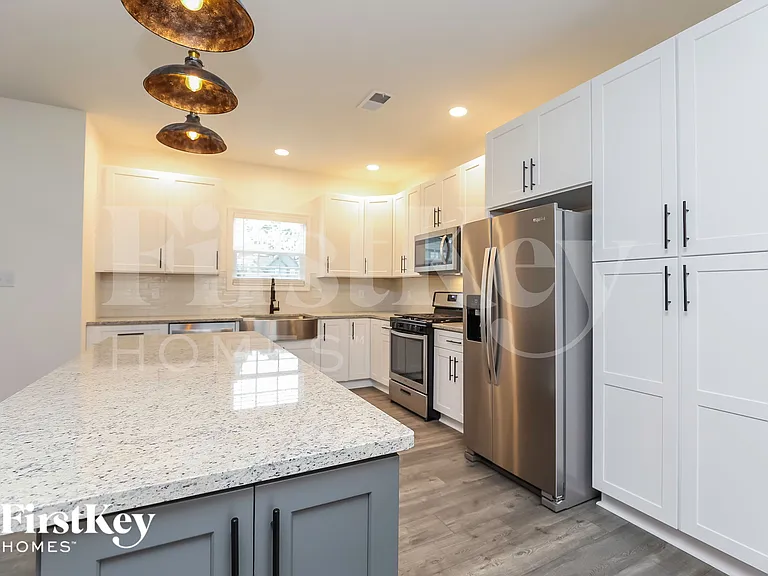 516 Dexter Dr — Photo 7