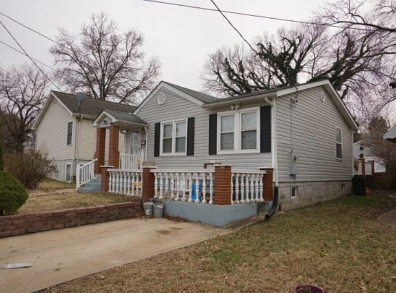 3rd image of 4602 Oldenburg Ave