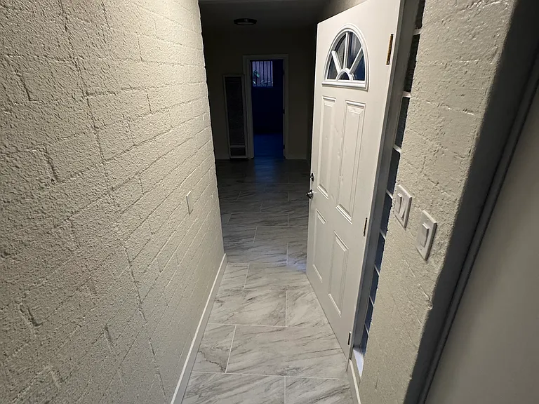 224 S Avenue 21 — Photo 3