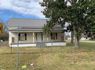 306 4th St, Tarrytown, GA 30470
