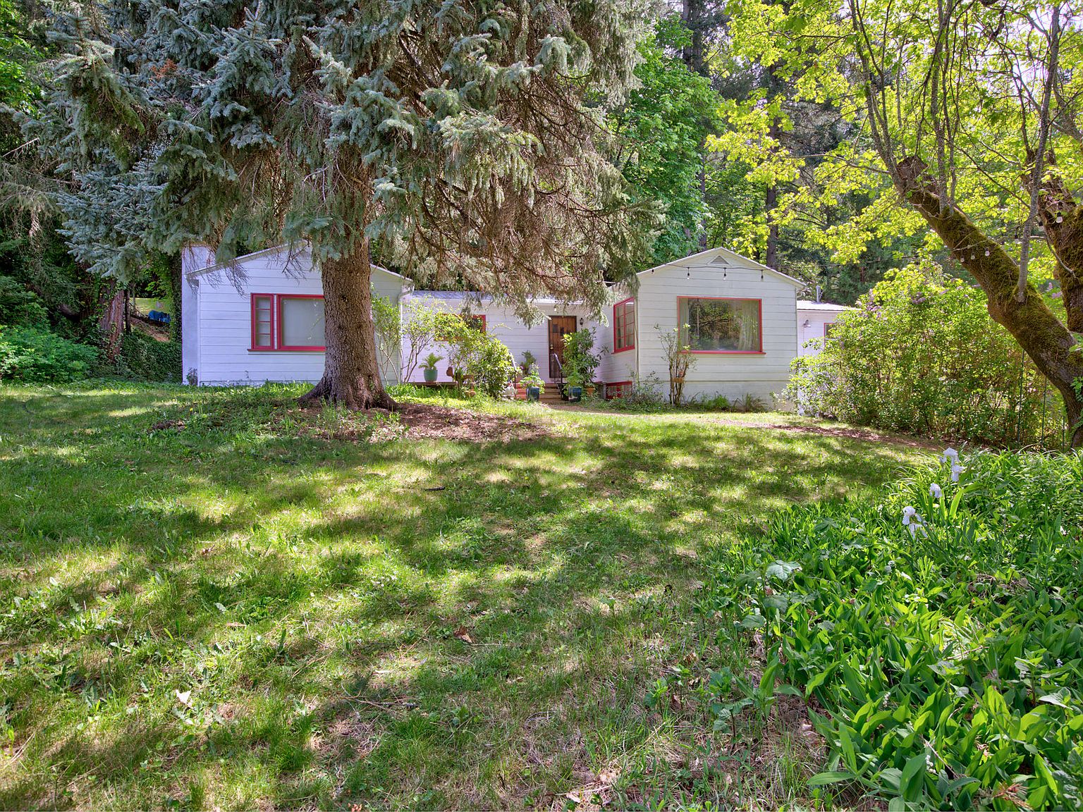 3555 Rogue River Hwy, Grants Pass, OR 97527 Zillow