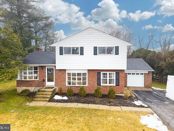 2nd image of 149 Conestoga Rd